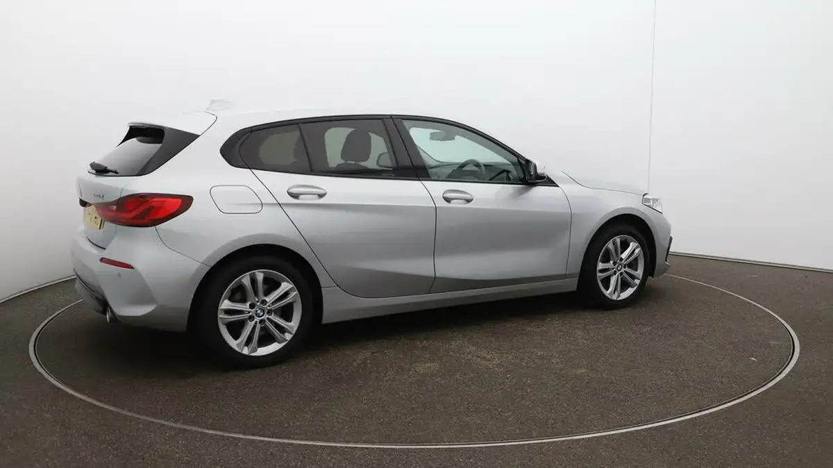 2020-bmw-1-series-big-45