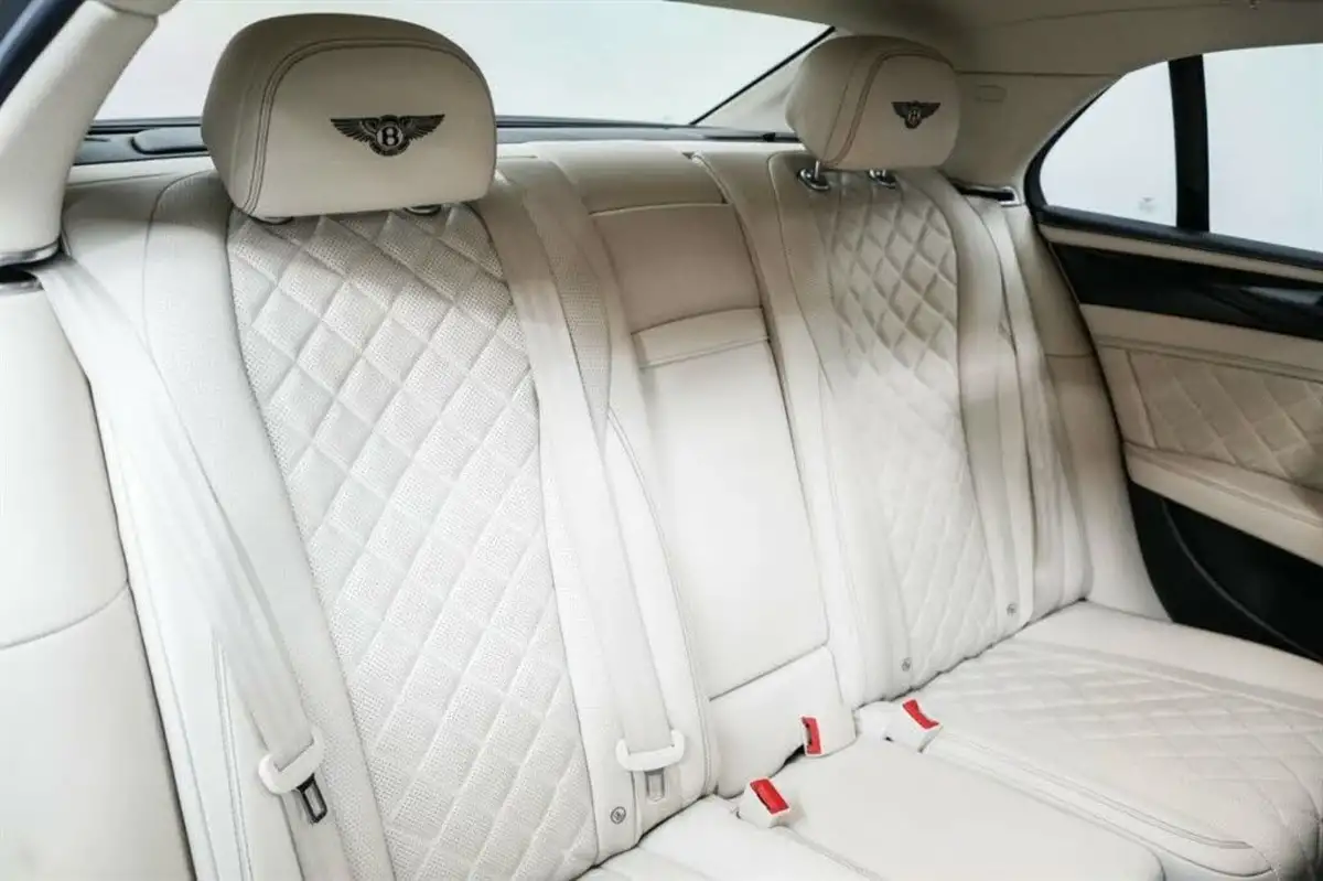 2016-bentley-flying-spur-40-v8-s-big-42