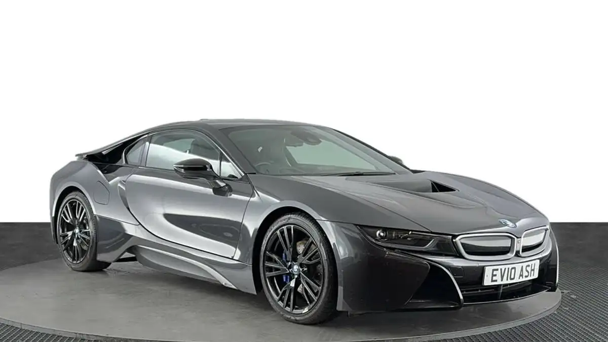 2017-bmw-i8-15-big-1