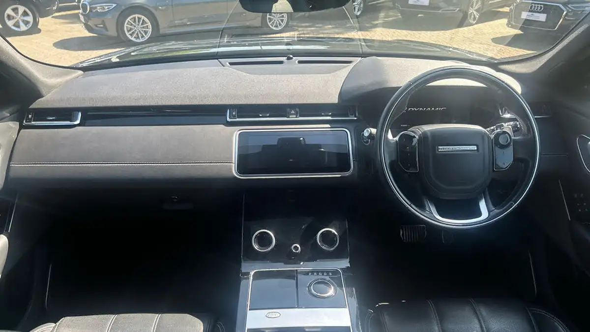 2017-land-rover-range-rover-velar-20-d240-r-dynamic-hse-big-10