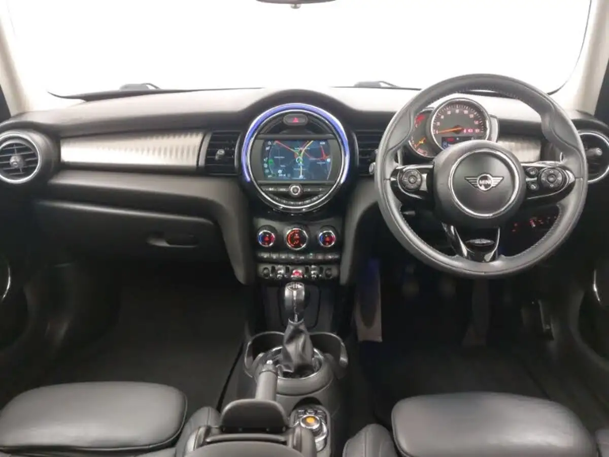 2019-mini-cooper-15-cooper-exclusive-134bhp-hatchback-5d-big-2