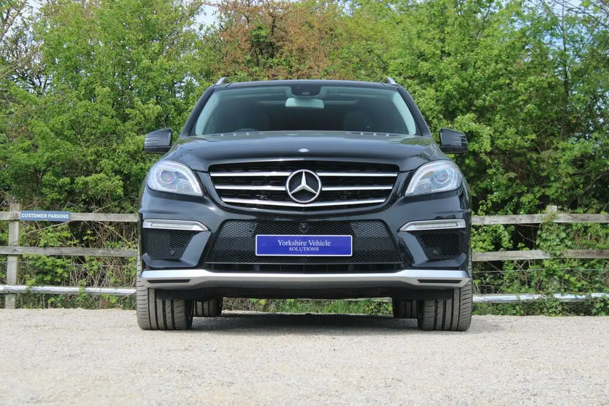2014-mercedes-benz-m-class-55-ml63-amg-518bhp-speedshift-plus-7g-tronic-big-40