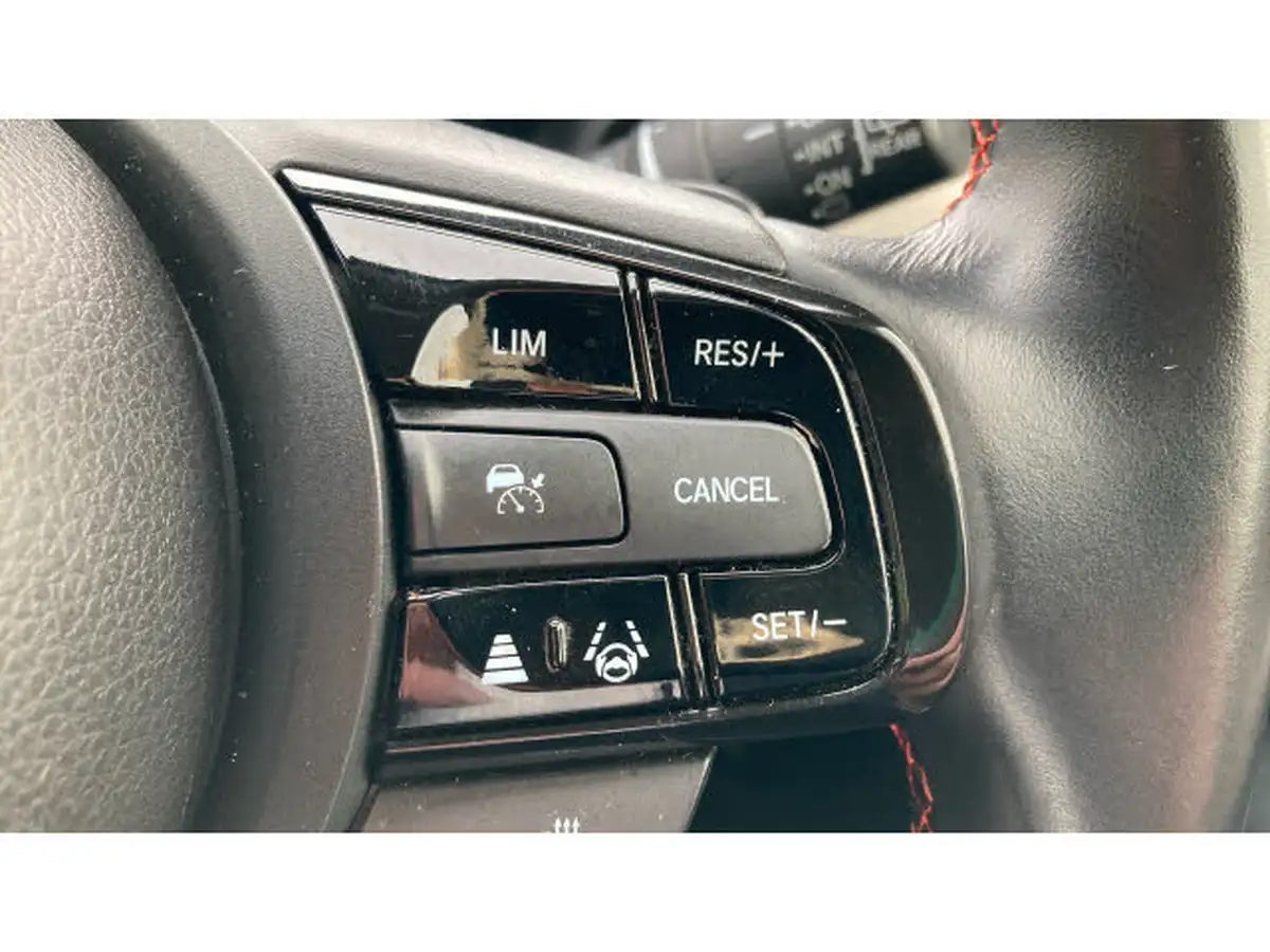 2022-honda-hr-v-15-i-mmd-advance-style-big-17