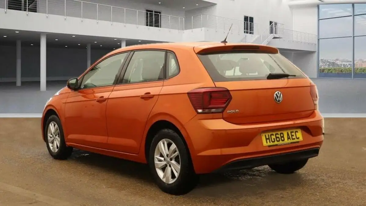 2018-volkswagen-polo-10-tsi-se-big-2