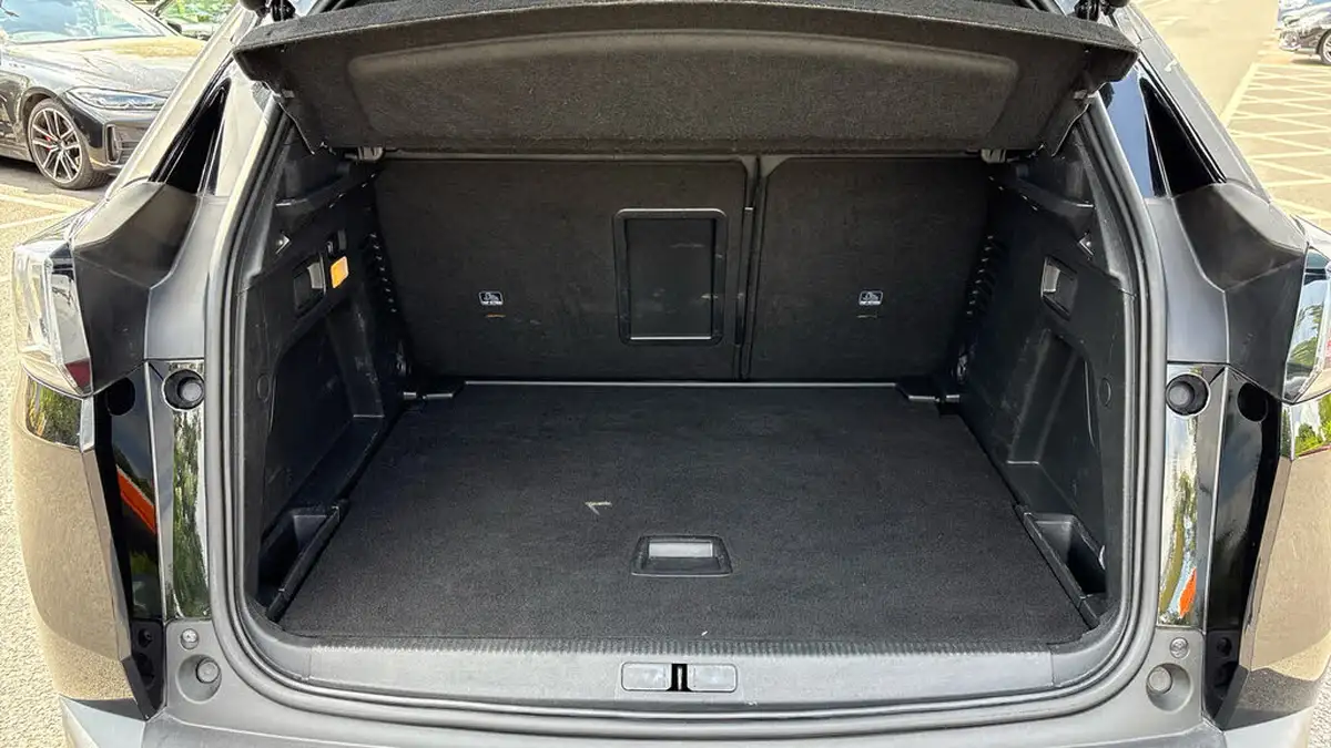 2022-peugeot-3008-suv-15-bluehdi-gt-premium-big-18