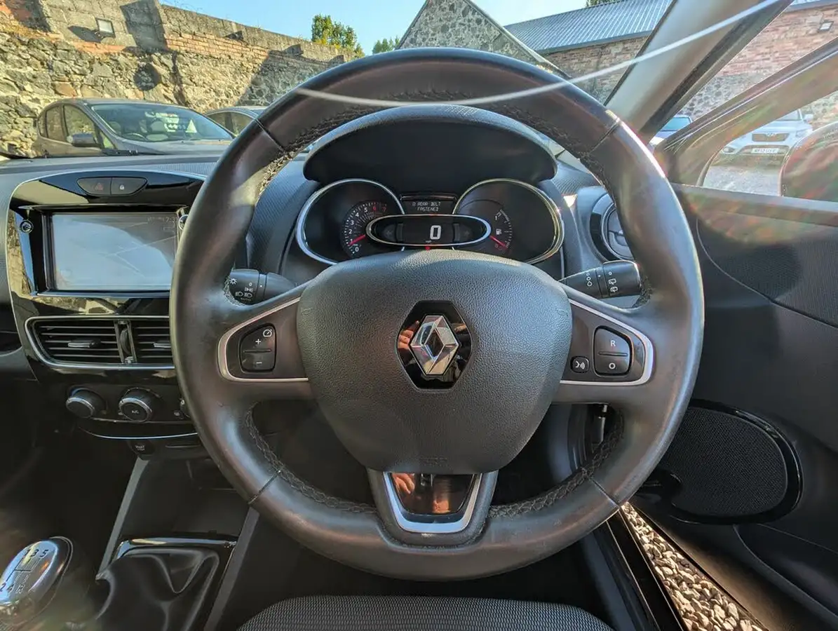 2018-renault-clio-12-dynamique-nav-big-8