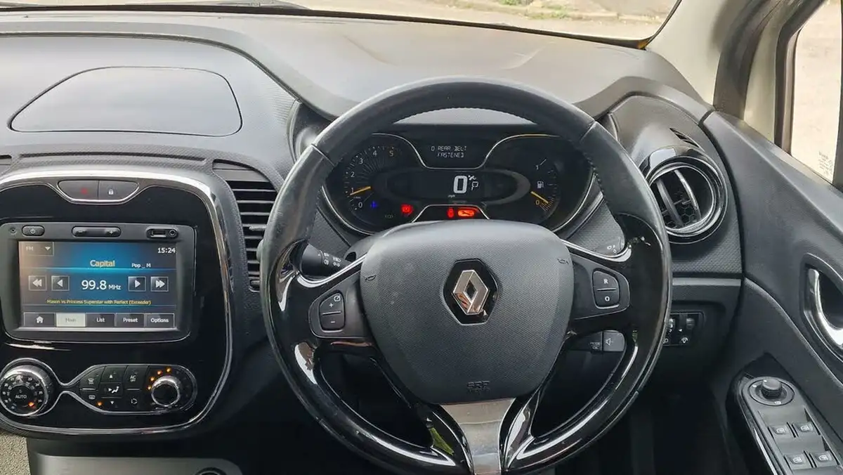 2015-renault-captur-15dci-dynamique-s-90bhp-edc-auto-big-20