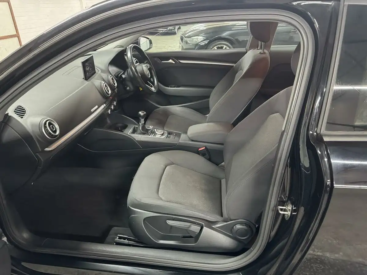 2016-audi-a3-10-tfsi-se-hatchback-3d-big-16