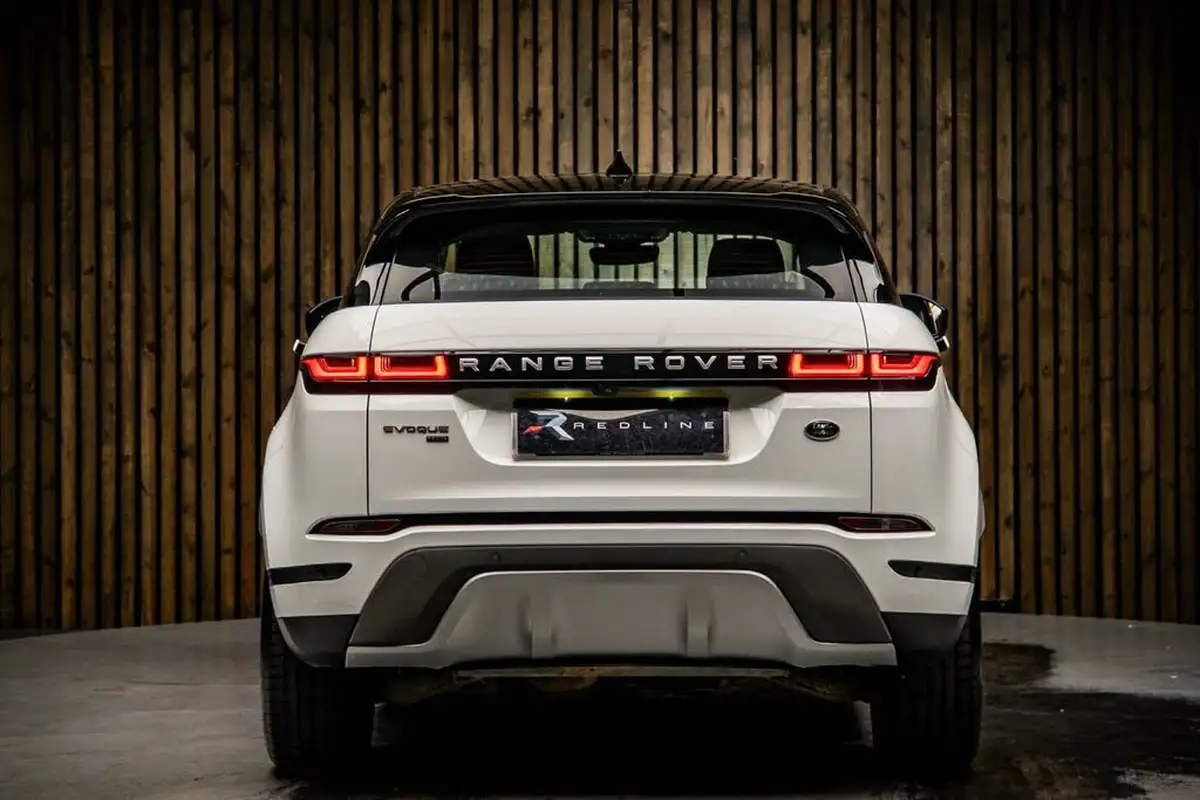 2021-land-rover-range-rover-evoque-15-p300e-s-big-5