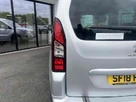 2018-peugeot-partner-small-15