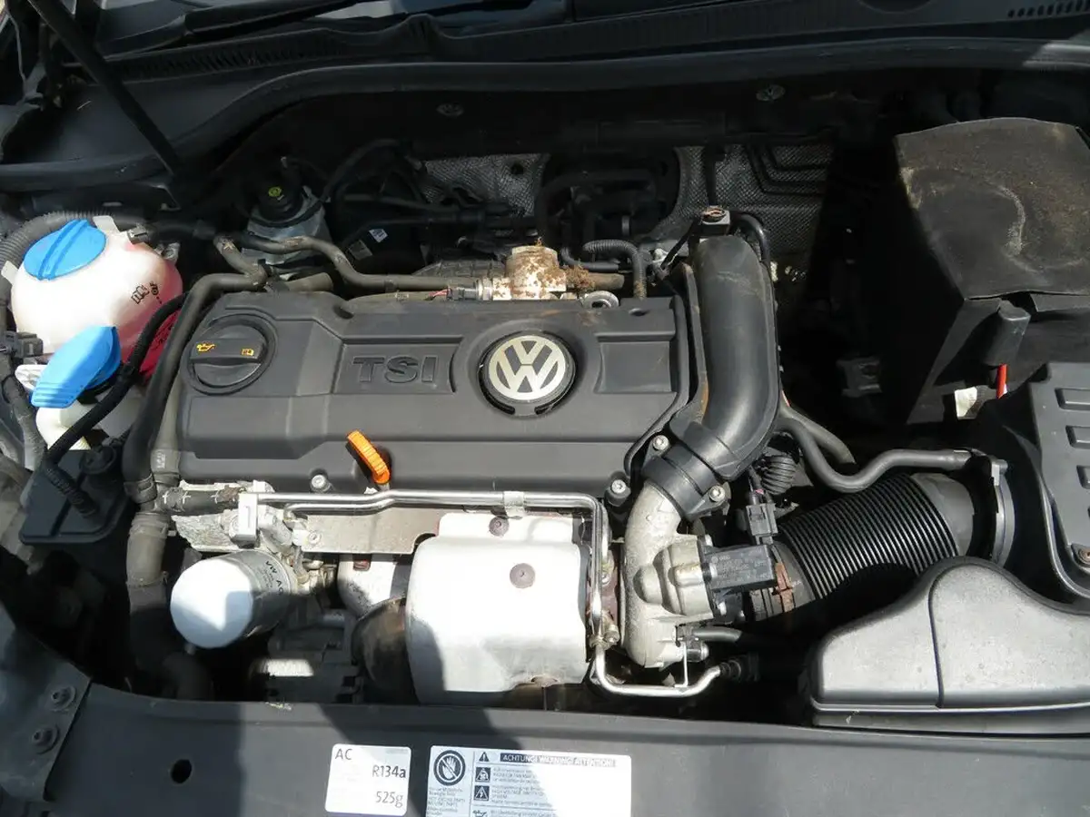 2012-volkswagen-golf-14-match-5d-big-41