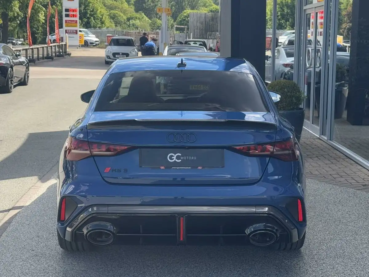 2025-audi-rs3-big-5