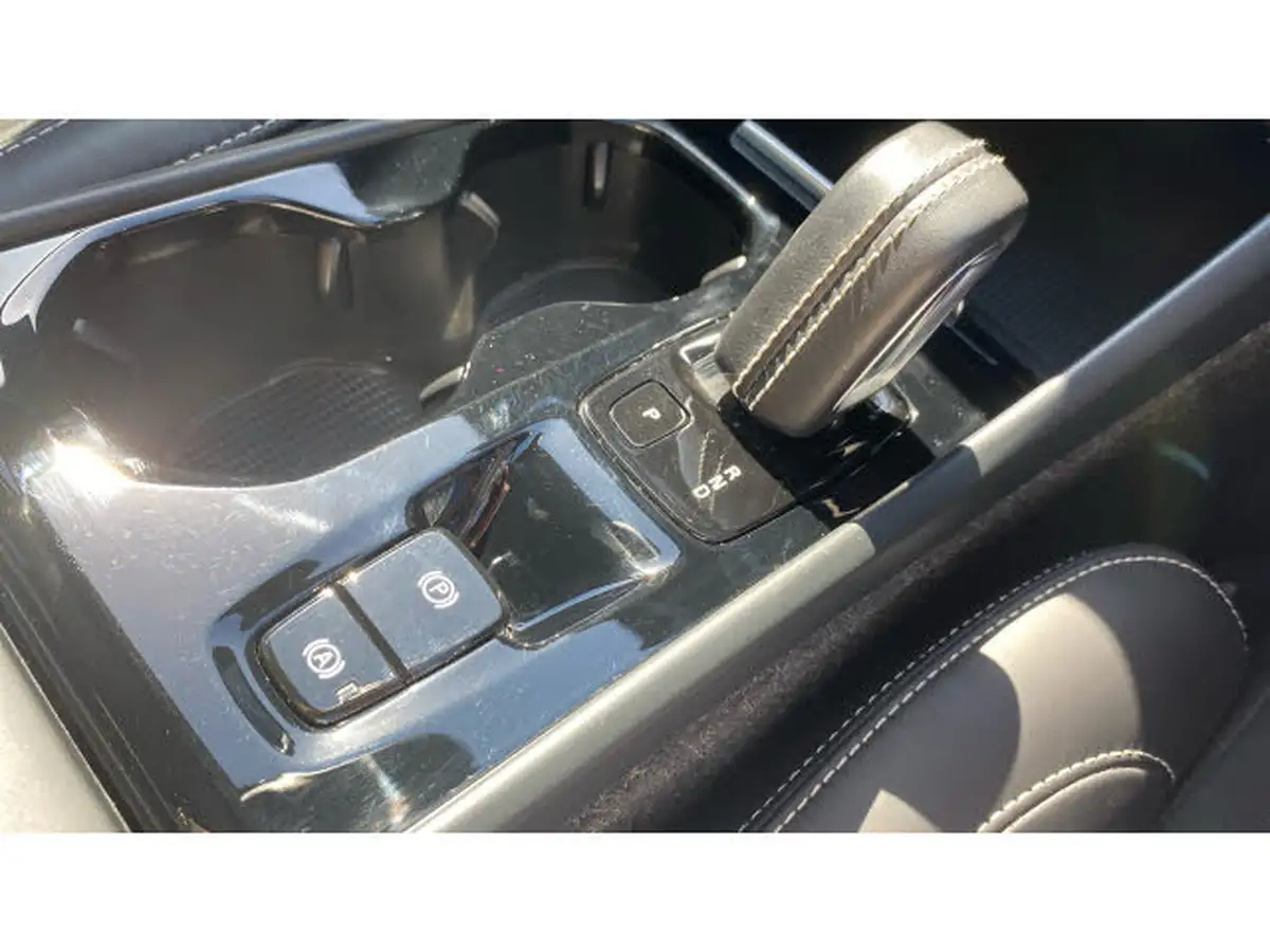 2021-volvo-xc40-20-b4-r-design-pro-194bhp-auto-big-33
