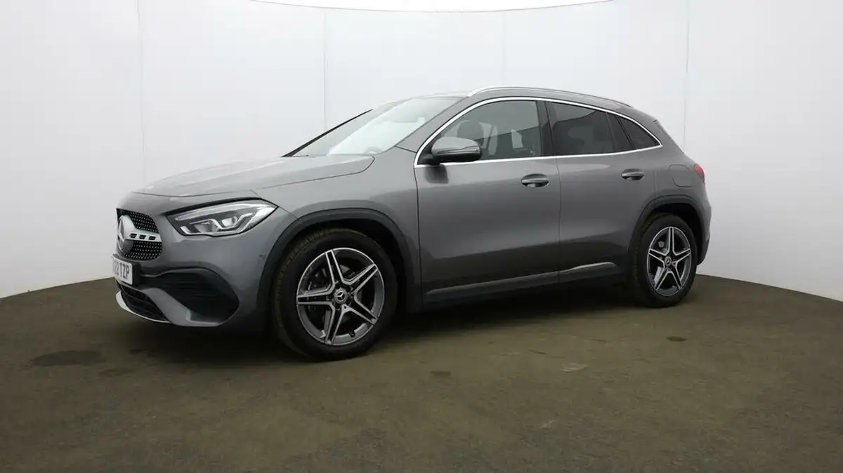 2022-mercedes-benz-gla-class-13-gla-200-amg-line-executive-big-17
