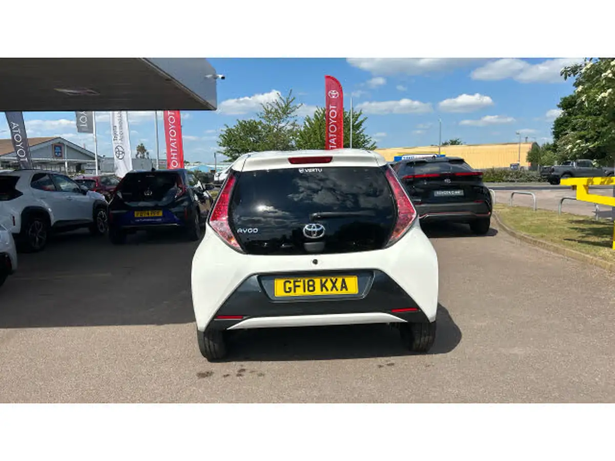 2018-toyota-aygo-10-vvt-i-x-style-71bhp-big-18