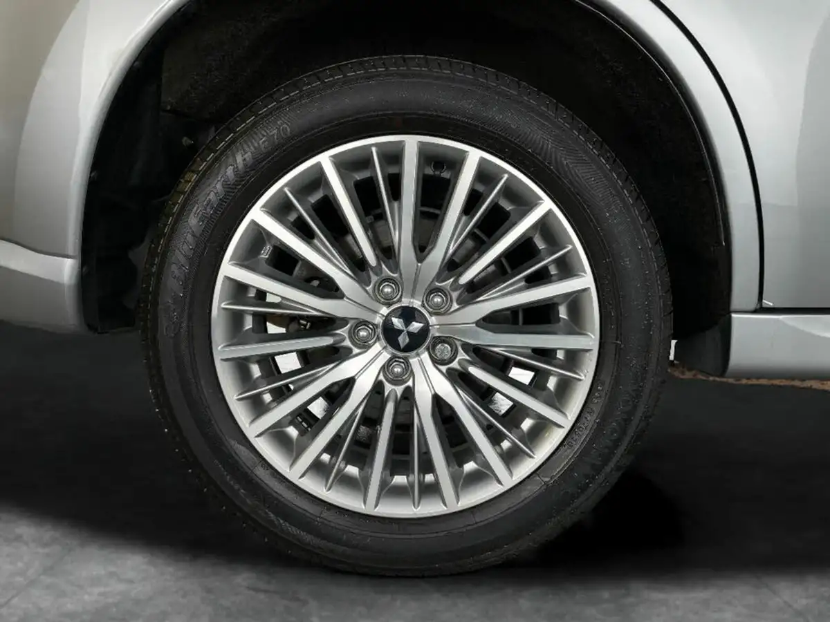 2021-mitsubishi-outlander-24-dynamic-phev-big-33