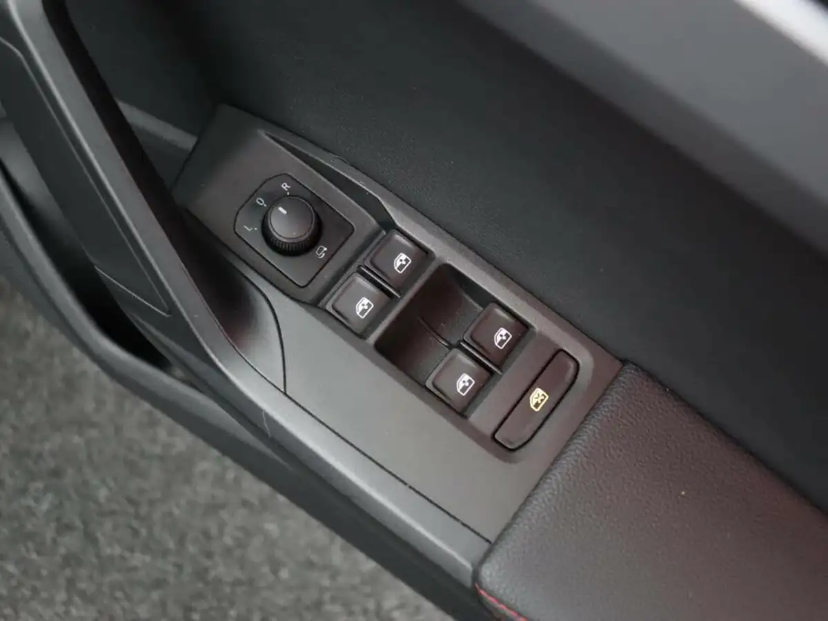 2021-seat-ibiza-10-tsi-fr-sport-110ps-big-22