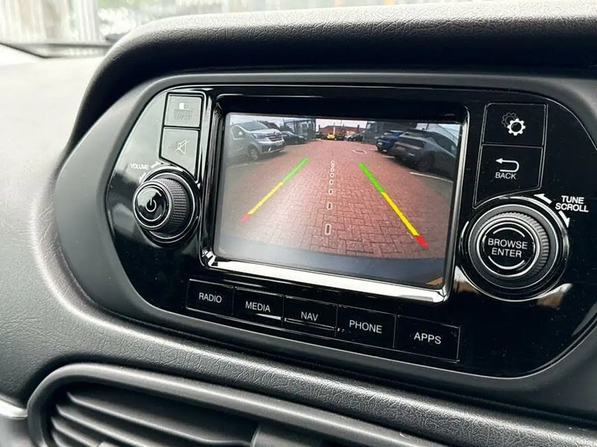 2016-fiat-tipo-14-tjet-lounge-station-wagon-big-18