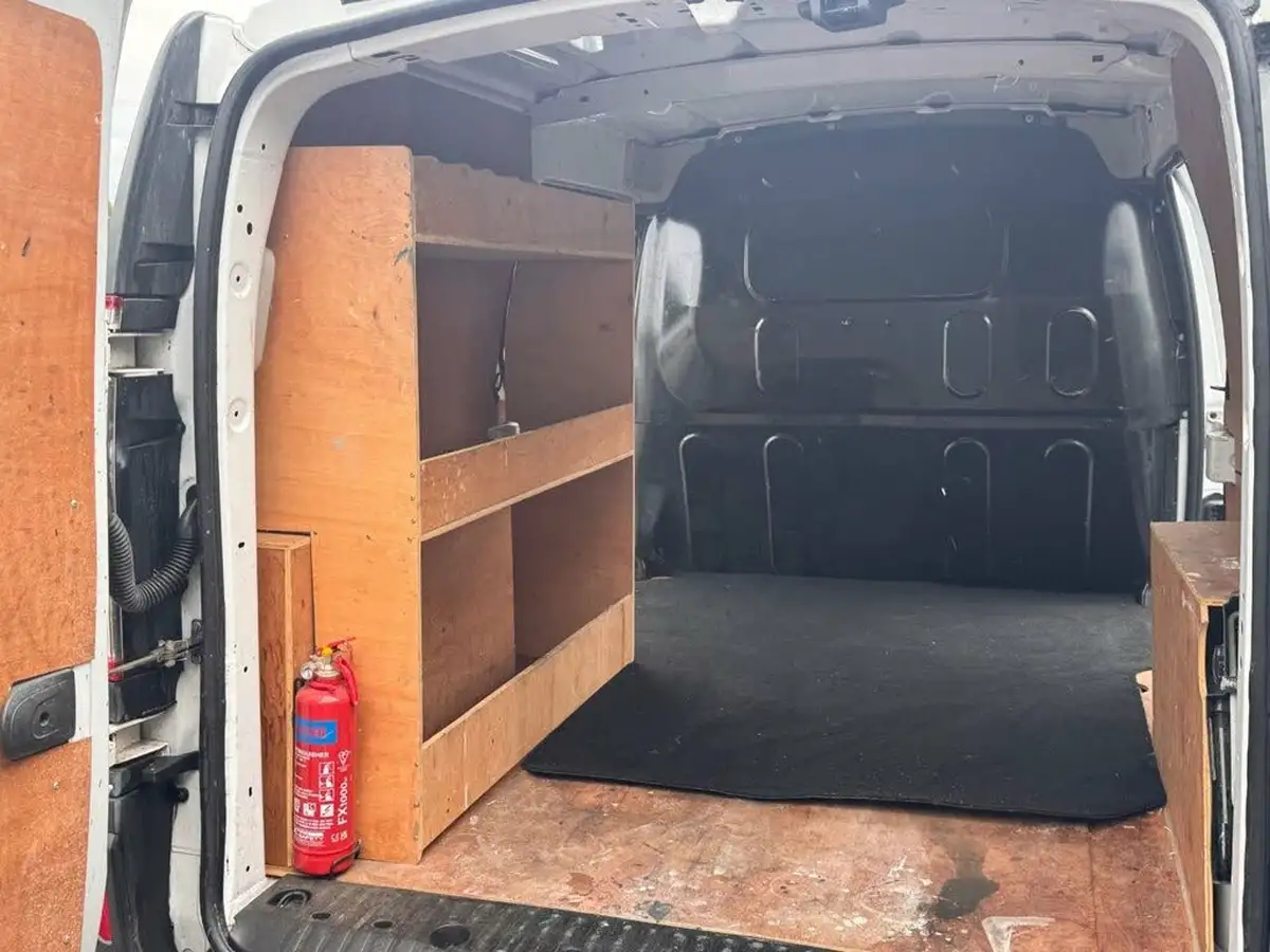 2017-renault-kangoo-maxi-15dci-ll21-energy-90-maxi-pt-business-panel-big-11