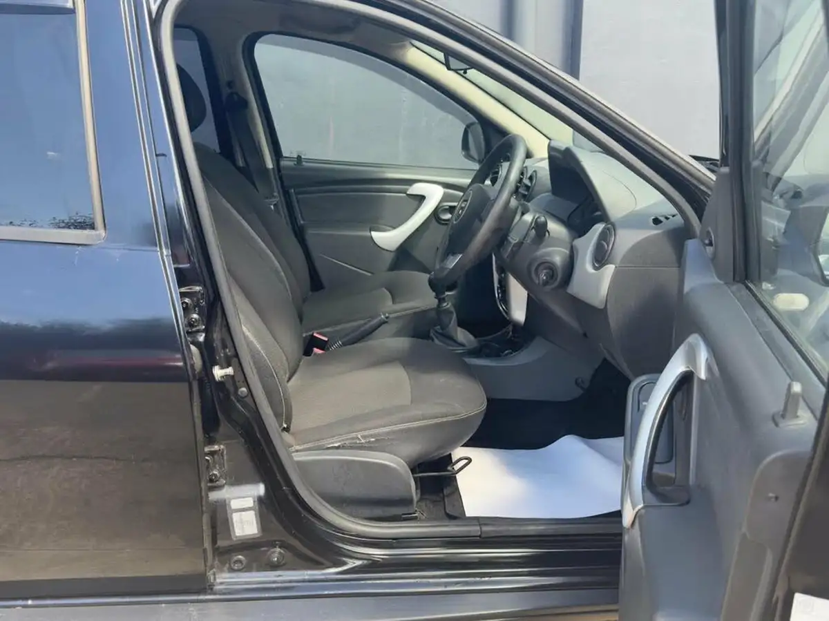 2013-dacia-duster-15d-ambiance-109bhp-4x4-big-25