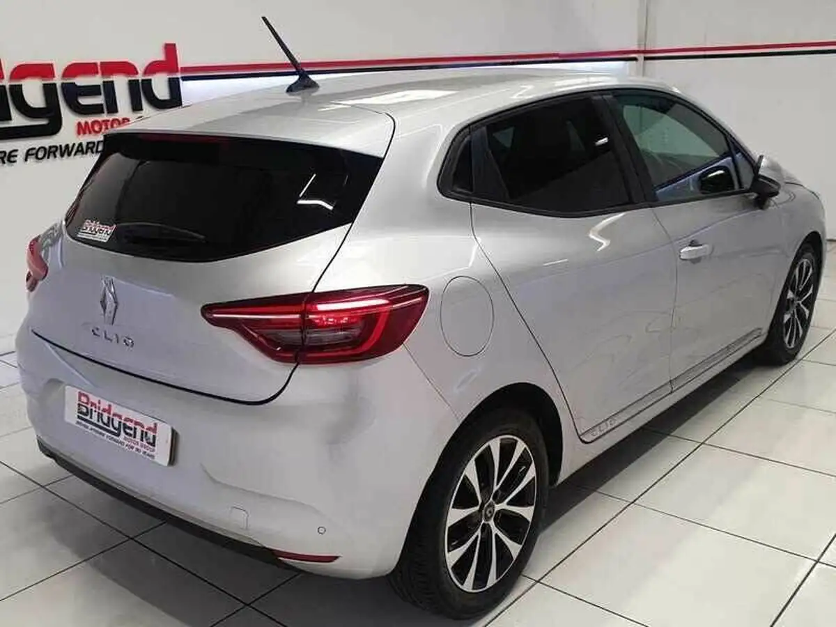 2020-renault-clio-10-sce-iconic-75bhp-big-5
