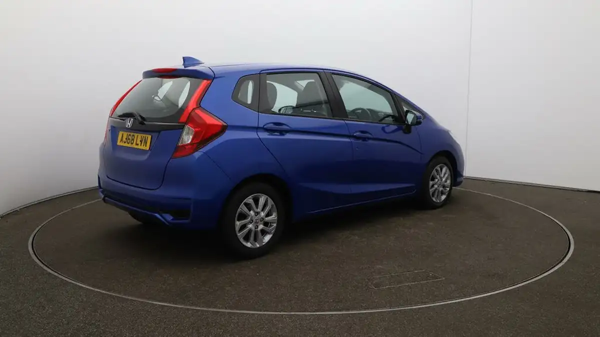 2018-honda-jazz-13-i-vtec-se-big-51