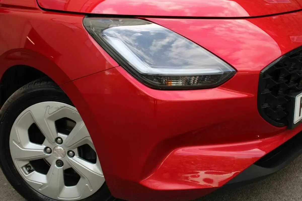 2024-suzuki-swift-12-motion-big-6