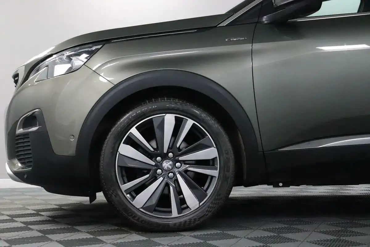 2018-peugeot-3008-suv-12-puretech-gt-line-premium-big-30
