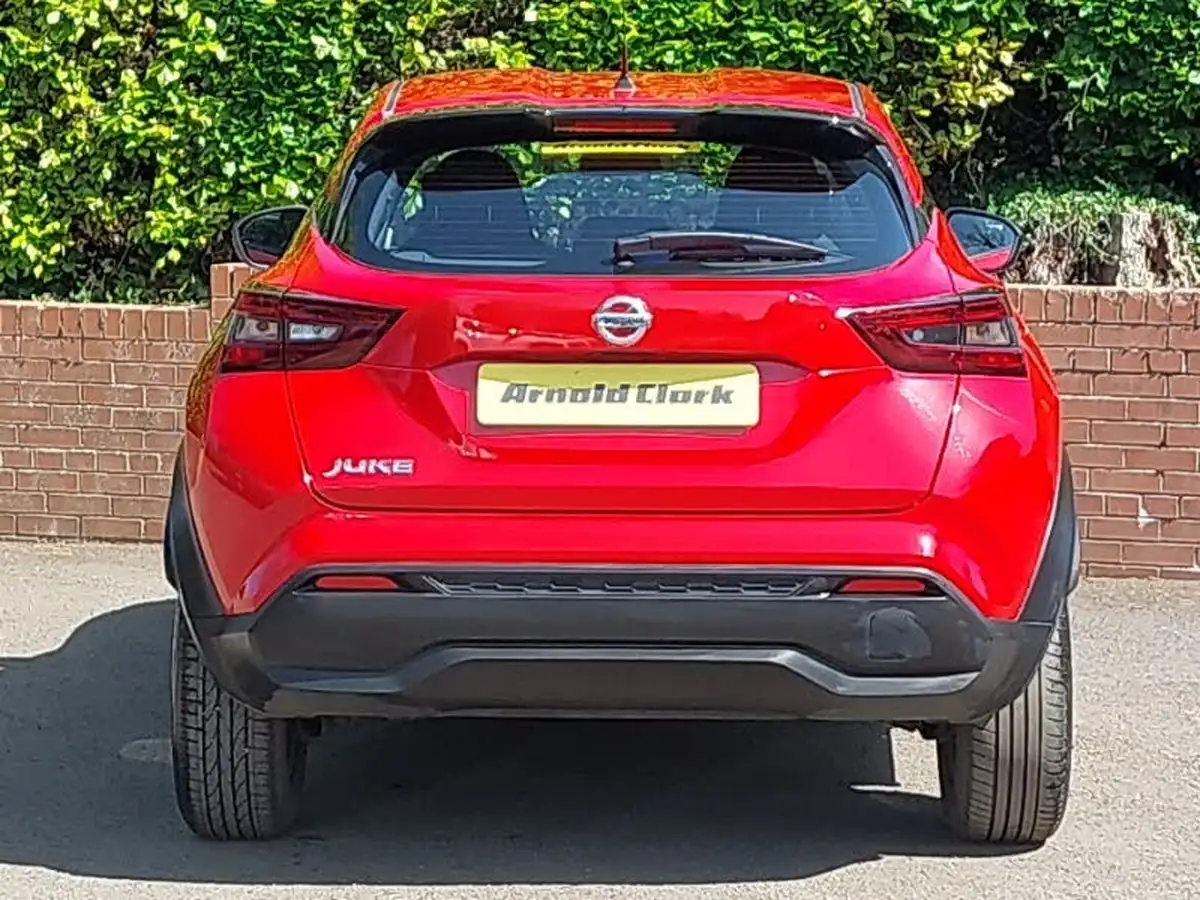 2022-nissan-juke-10-dig-t-acenta-dct-big-16