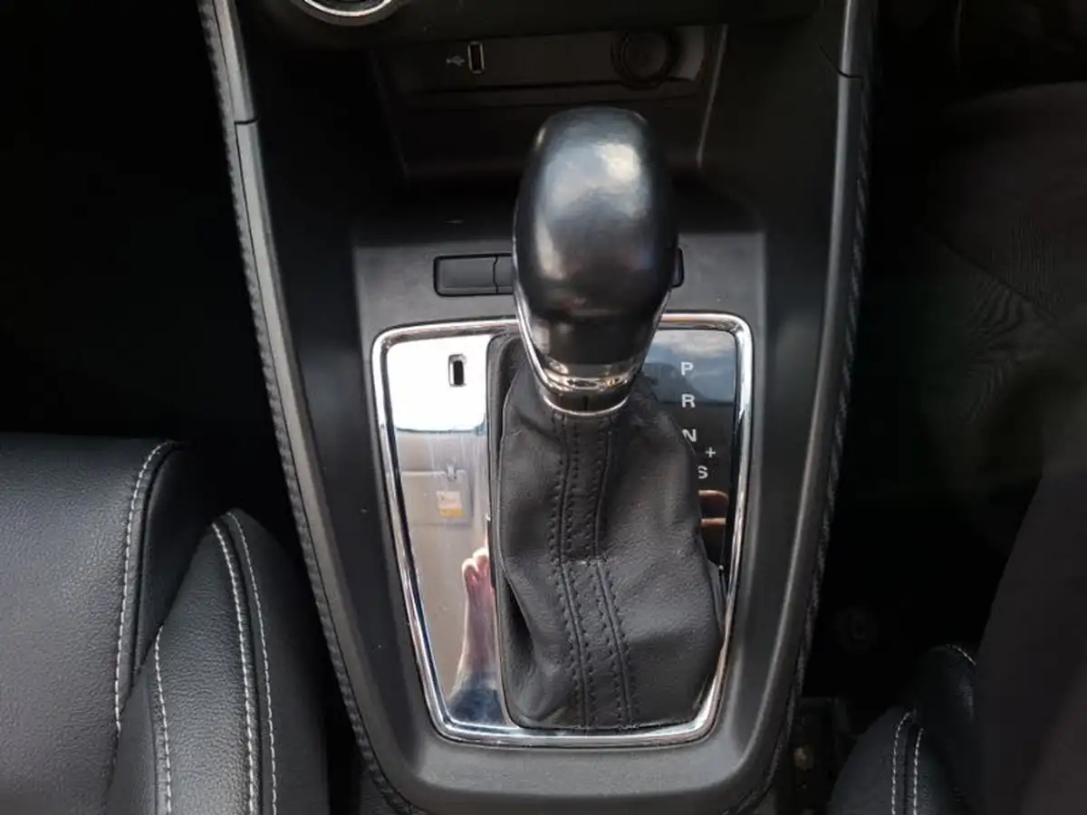 2020-mg-zs-suv-10t-gdi-exclusive-111ps-big-13