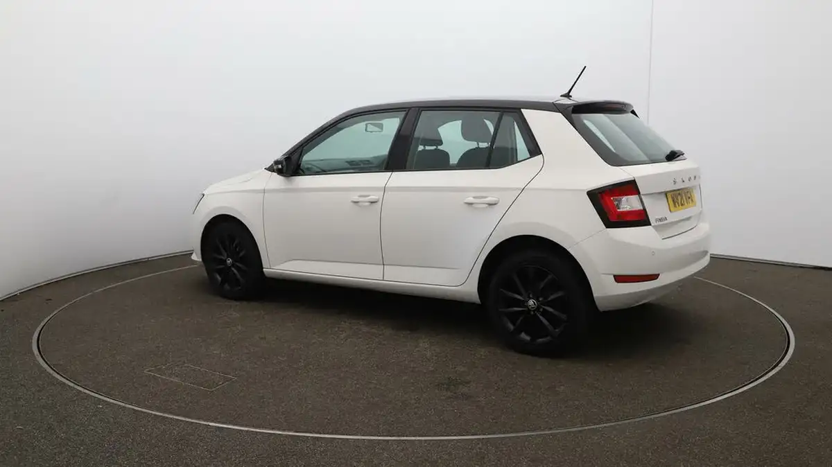 2021-skoda-fabia-10-mpi-colour-edition-60ps-big-34