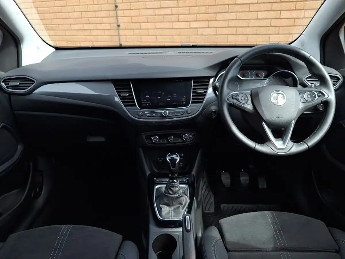 2024-vauxhall-crossland-12-ultimate-110ps-big-2