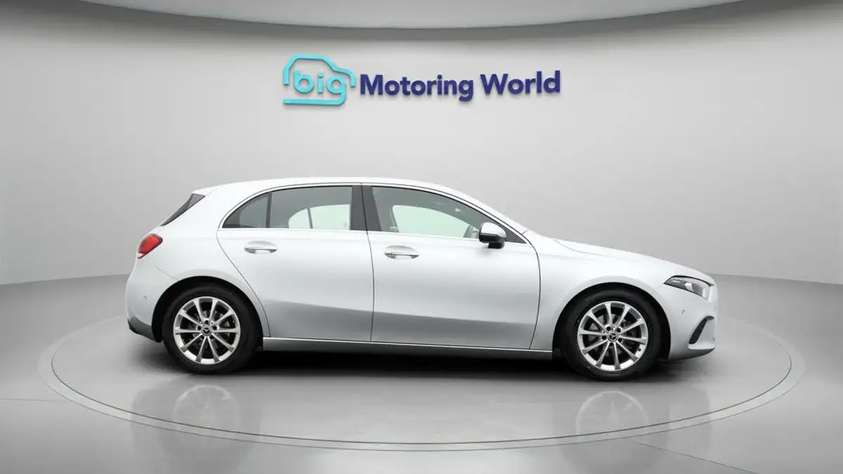 2021-mercedes-benz-a-class-13-a180-sport-executive-hatchback-5d-7g-dct-big-7