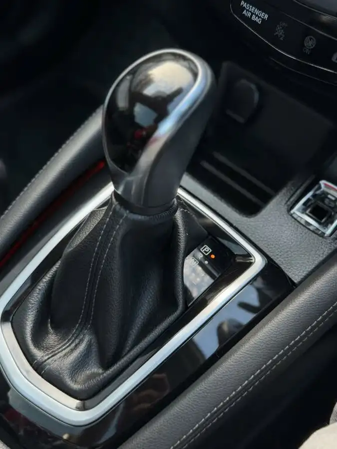 2018-nissan-qashqai-13-dig-t-n-connecta-160ps-dct-big-44
