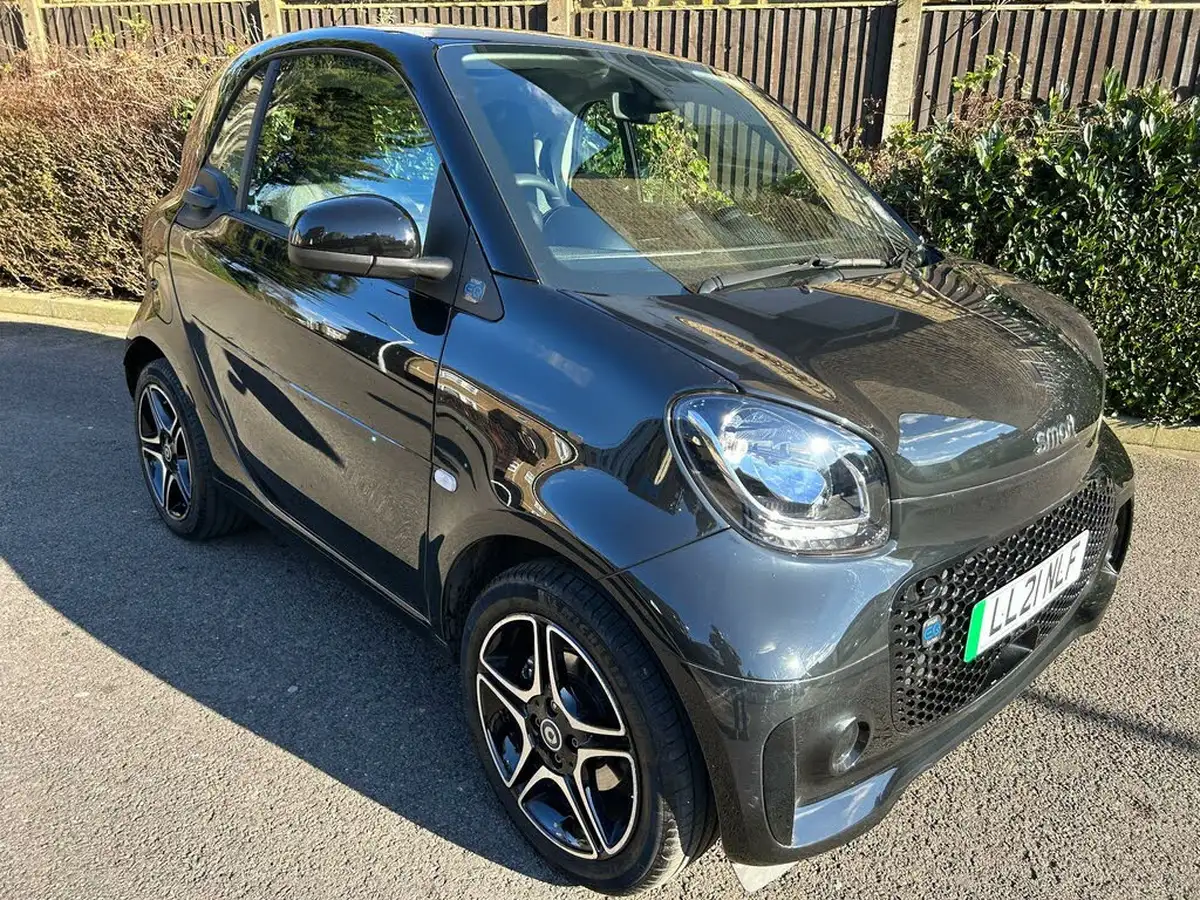 2021-smart-fortwo-eq-premium-coupe-big-6