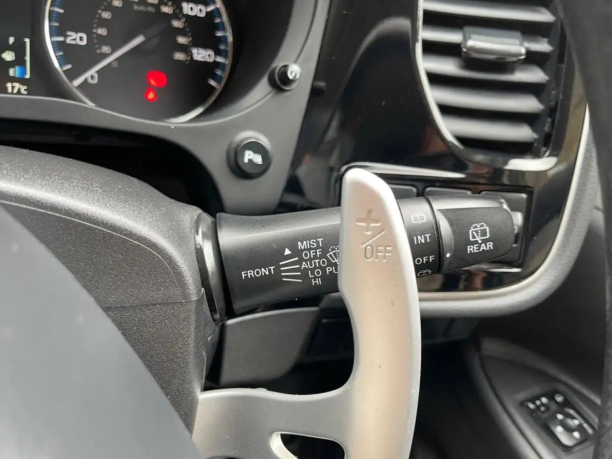 2015-mitsubishi-outlander-20-gx3h-5st-big-42