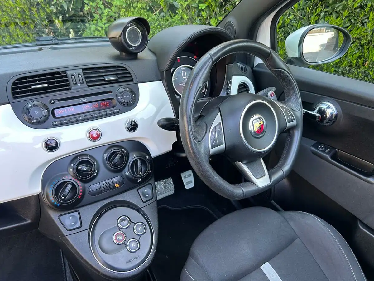 2015-abarth-500c-14-tjet-595c-mta-big-10