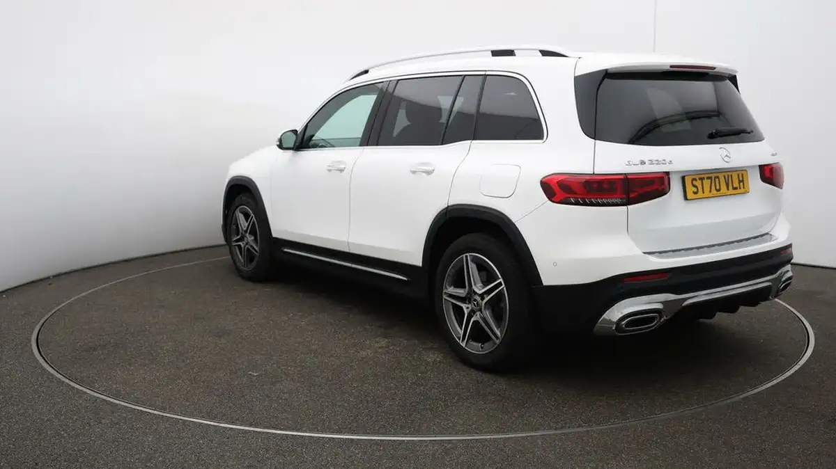 2020-mercedes-benz-glb-class-20d-glb220d-amg-line-premium-5-big-66
