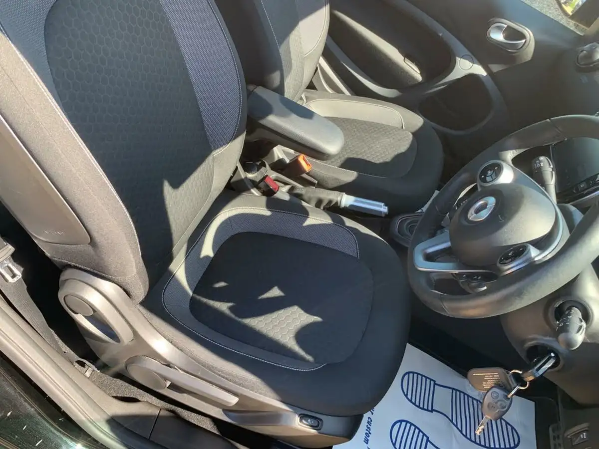 2021-smart-fortwo-eq-brabus-line-coupe-big-23