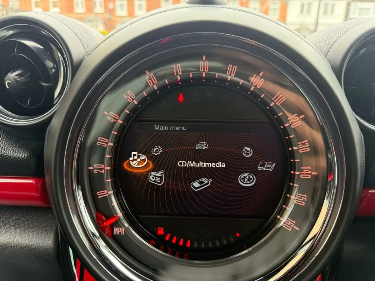 2012-mini-countryman-16-john-cooper-works-chili-big-28