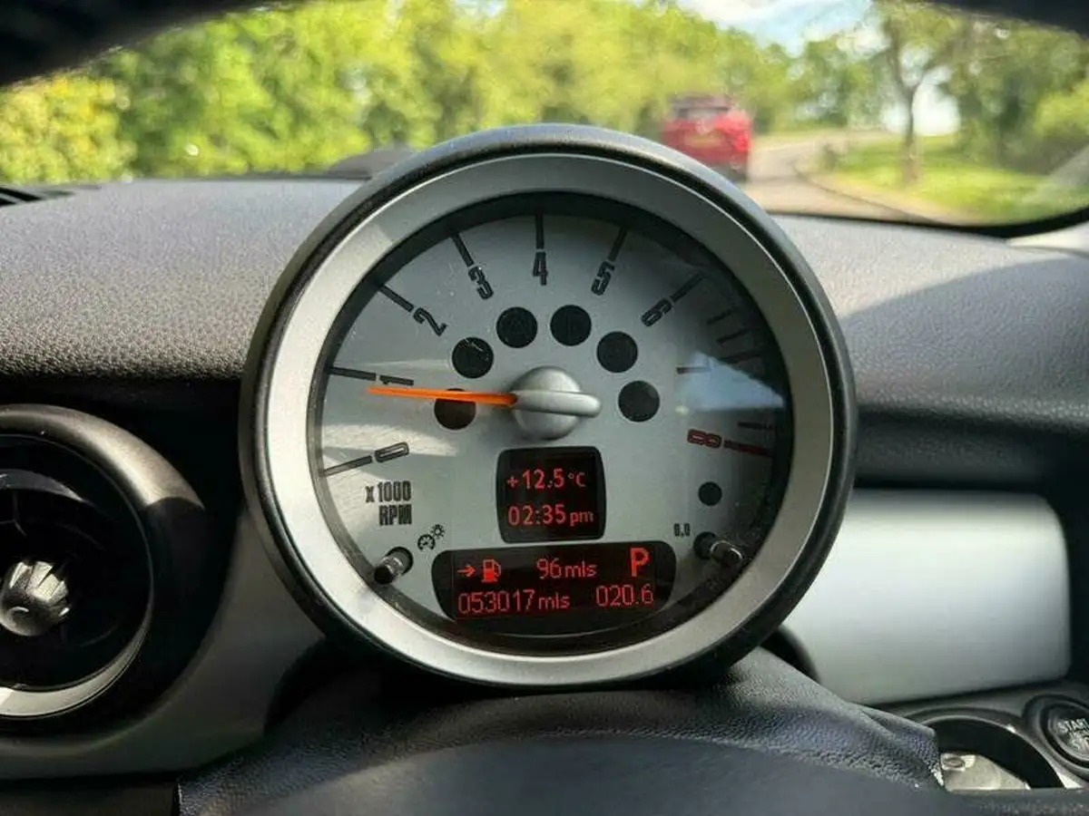 2008-mini-clubman-16-cooper-120bhp-auto-big-41