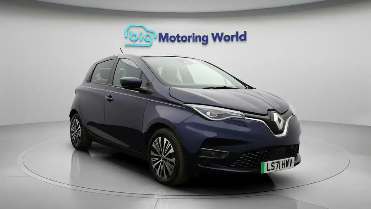 2021-renault-zoe-e-riviera-limited-edition-big-0