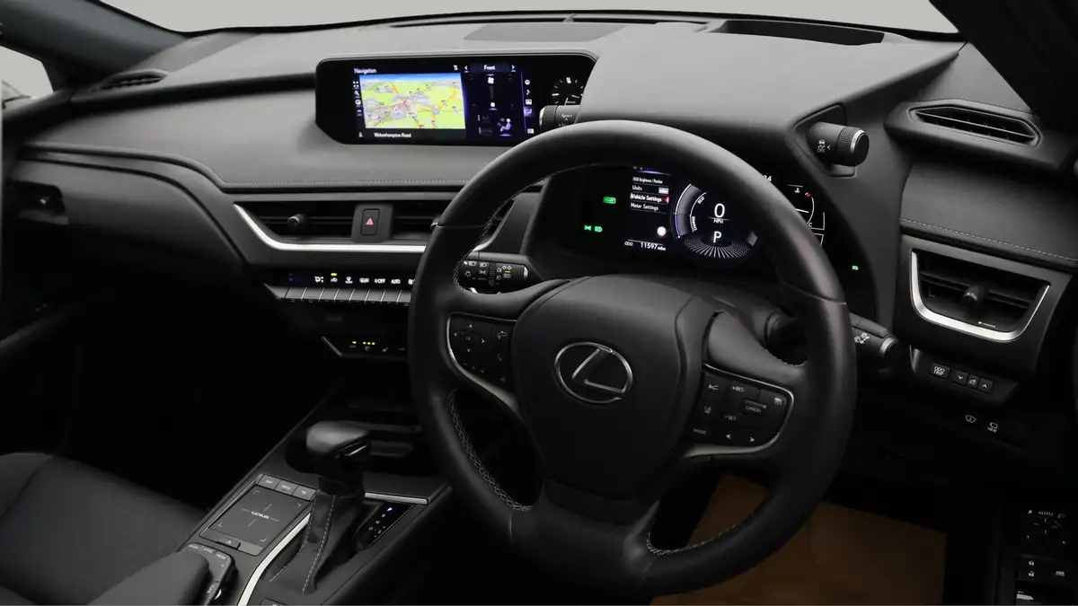 2021-lexus-ux-250h-20-takumi-big-8