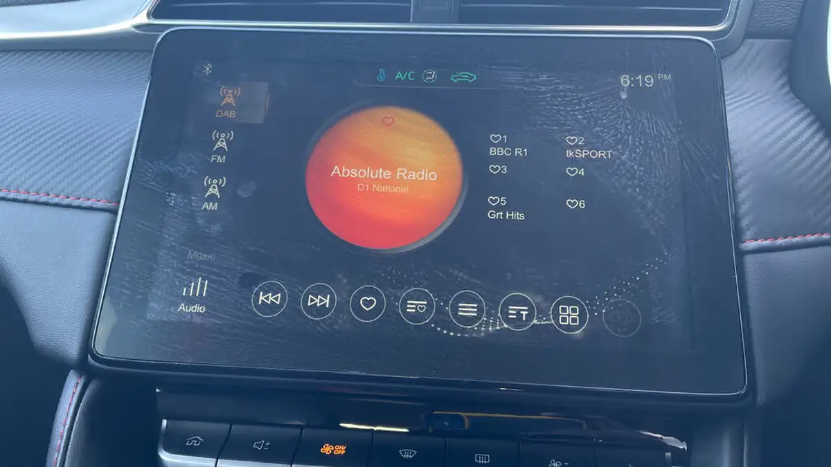 2024-mg-zs-suv-15-vti-tech-exclusive-big-26