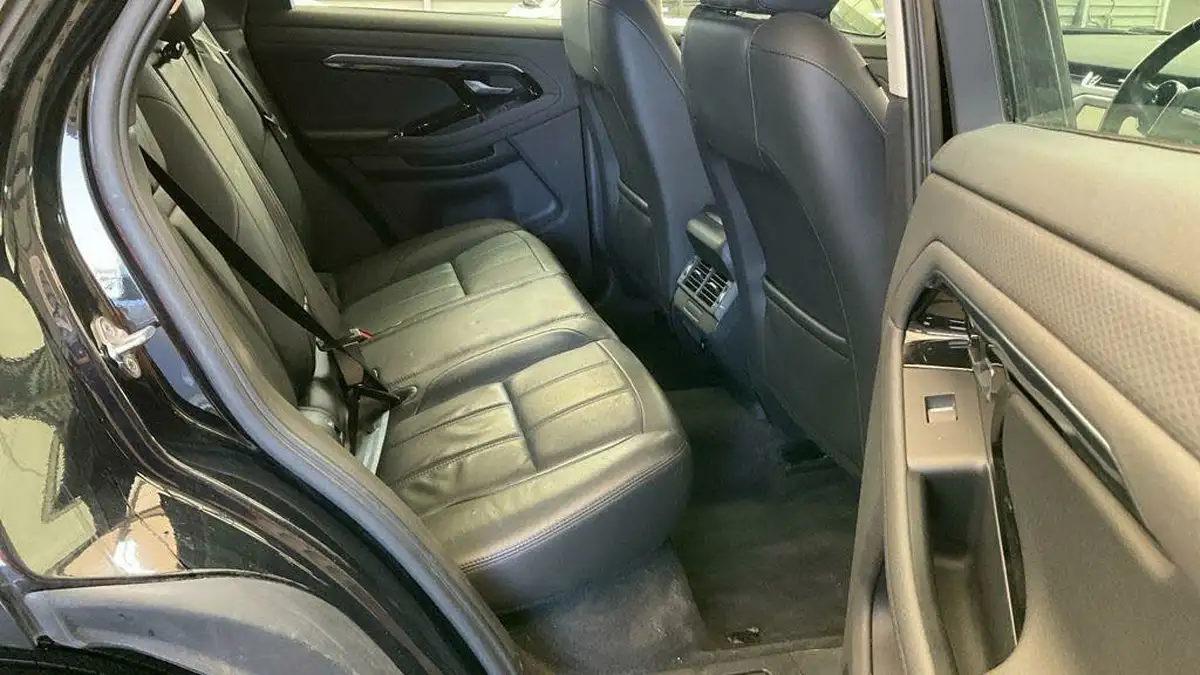 2019-land-rover-range-rover-evoque-20-d150-s-big-1