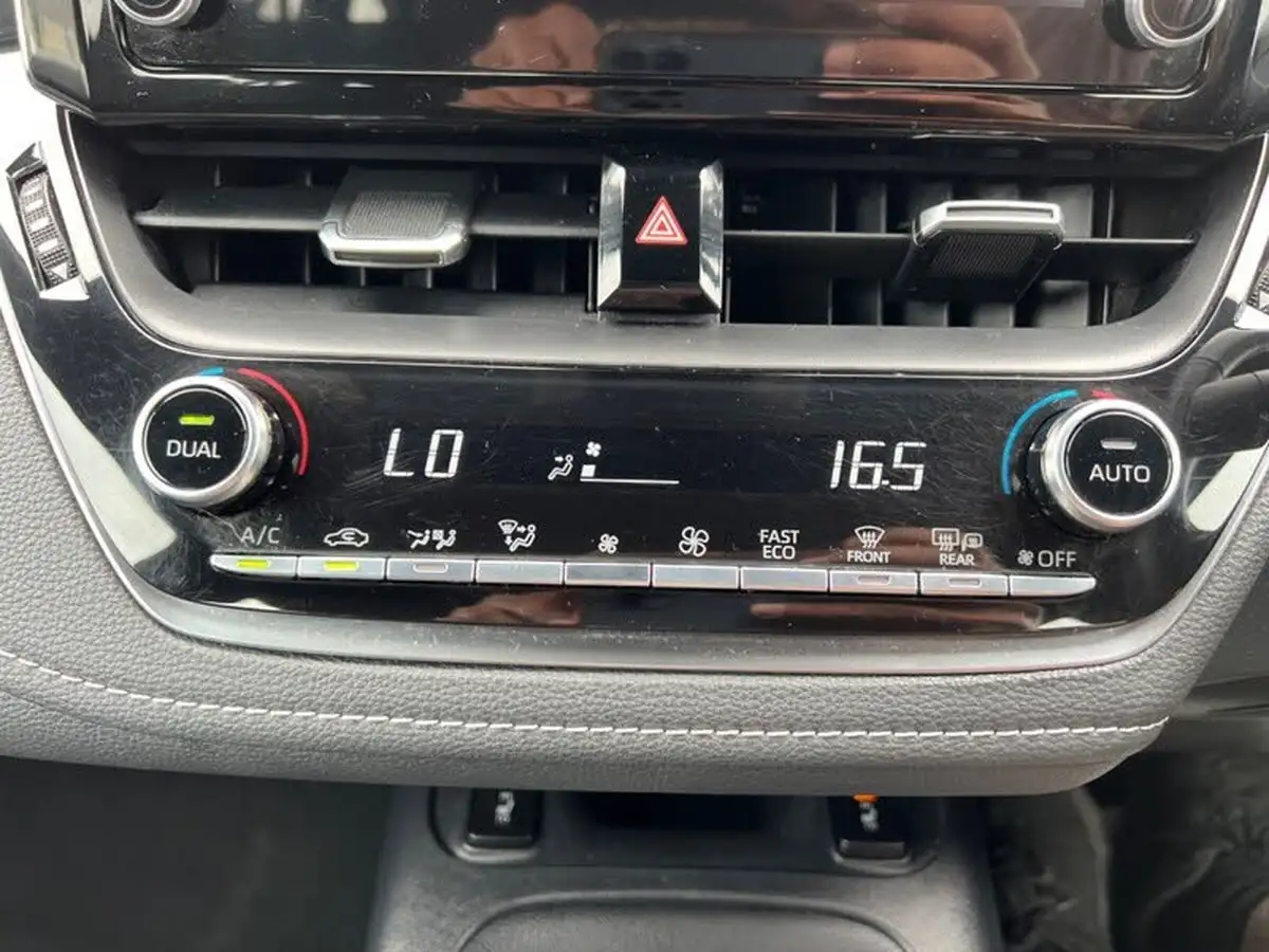 2021-toyota-corolla-20-vvt-i-icon-tech-touring-sports-big-49