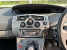 2008-renault-scenic-16-dynamique-small-23