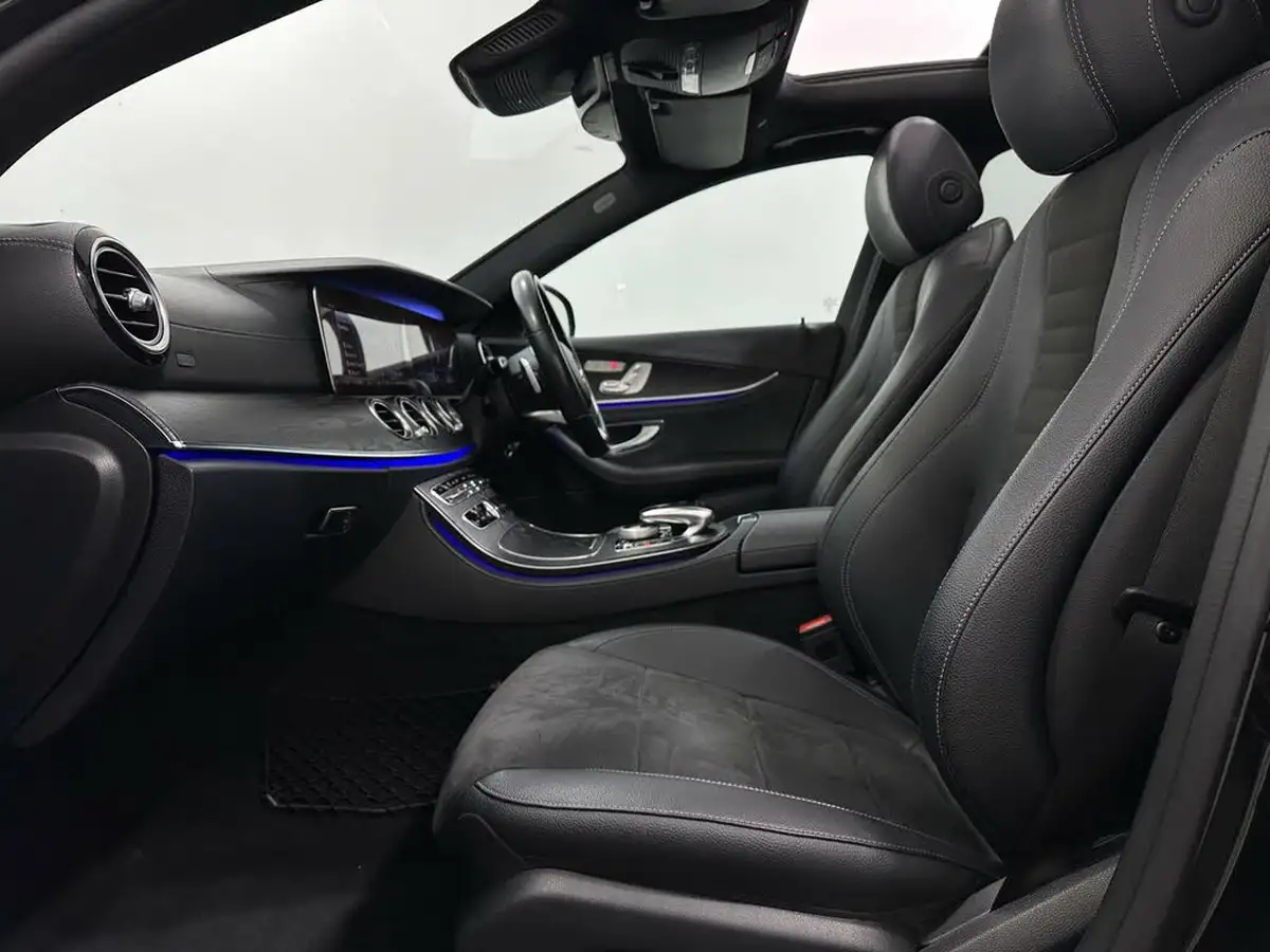 2020-mercedes-benz-e-class-20d-e300d-amg-line-edition-premium-plus-saloon-4d-big-34