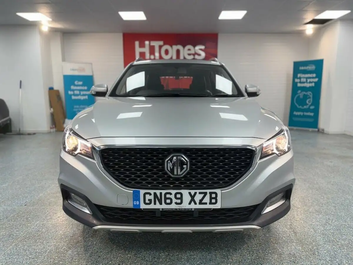 2019-mg-zs-suv-10t-gdi-exclusive-111ps-big-27