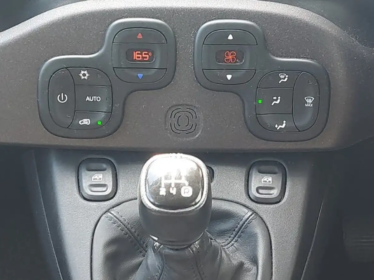 2021-fiat-panda-12-city-cross-big-10